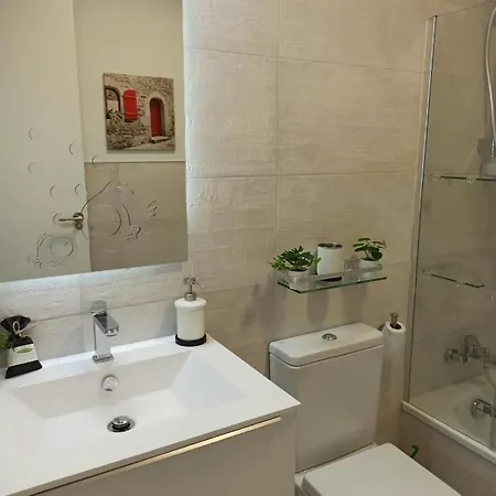 Teatinos Apartment