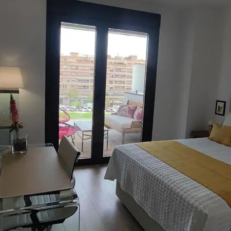Teatinos Apartment